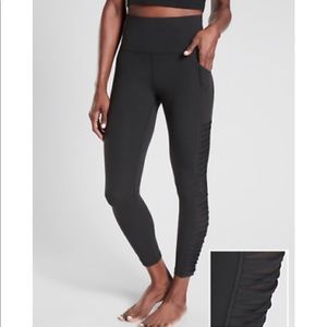 Salutation Stash Pocket II Twist 7/8 Tight